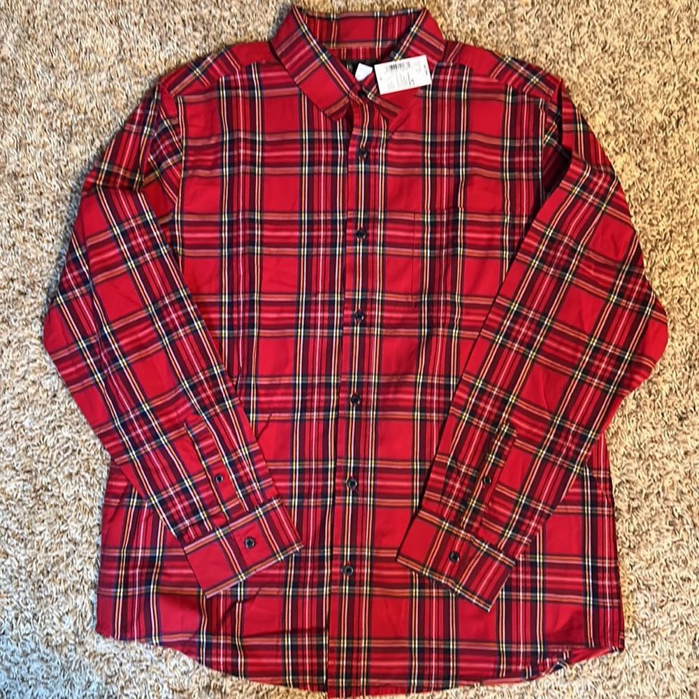 NWT- Place - Men’s Tartan Button Down - Size L